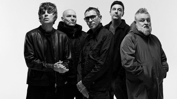Gli SHED SEVEN con un nuovo brano 'The Centre of My Everything' , in attesa dell'lp che uscirà l'8/1/27