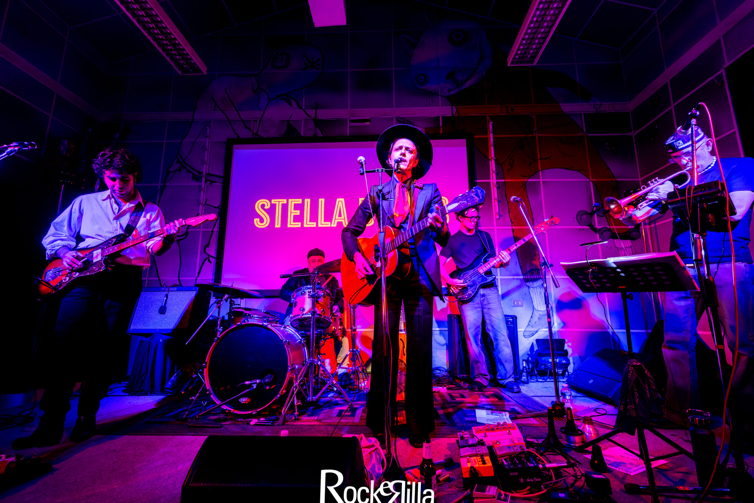 STELLA BURNS A VIGNOLA