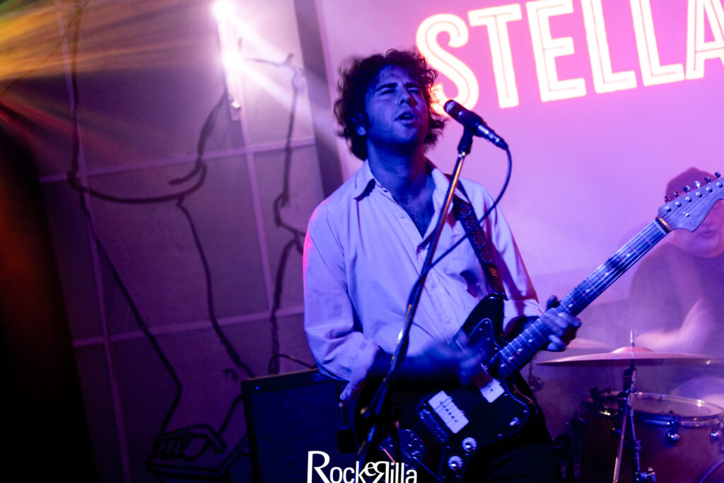 STELLA BURNS A VIGNOLA